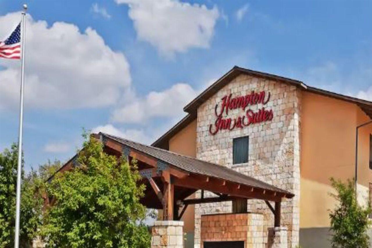 Hampton Inn And Suites Austin - Лейкуей Екстериор снимка