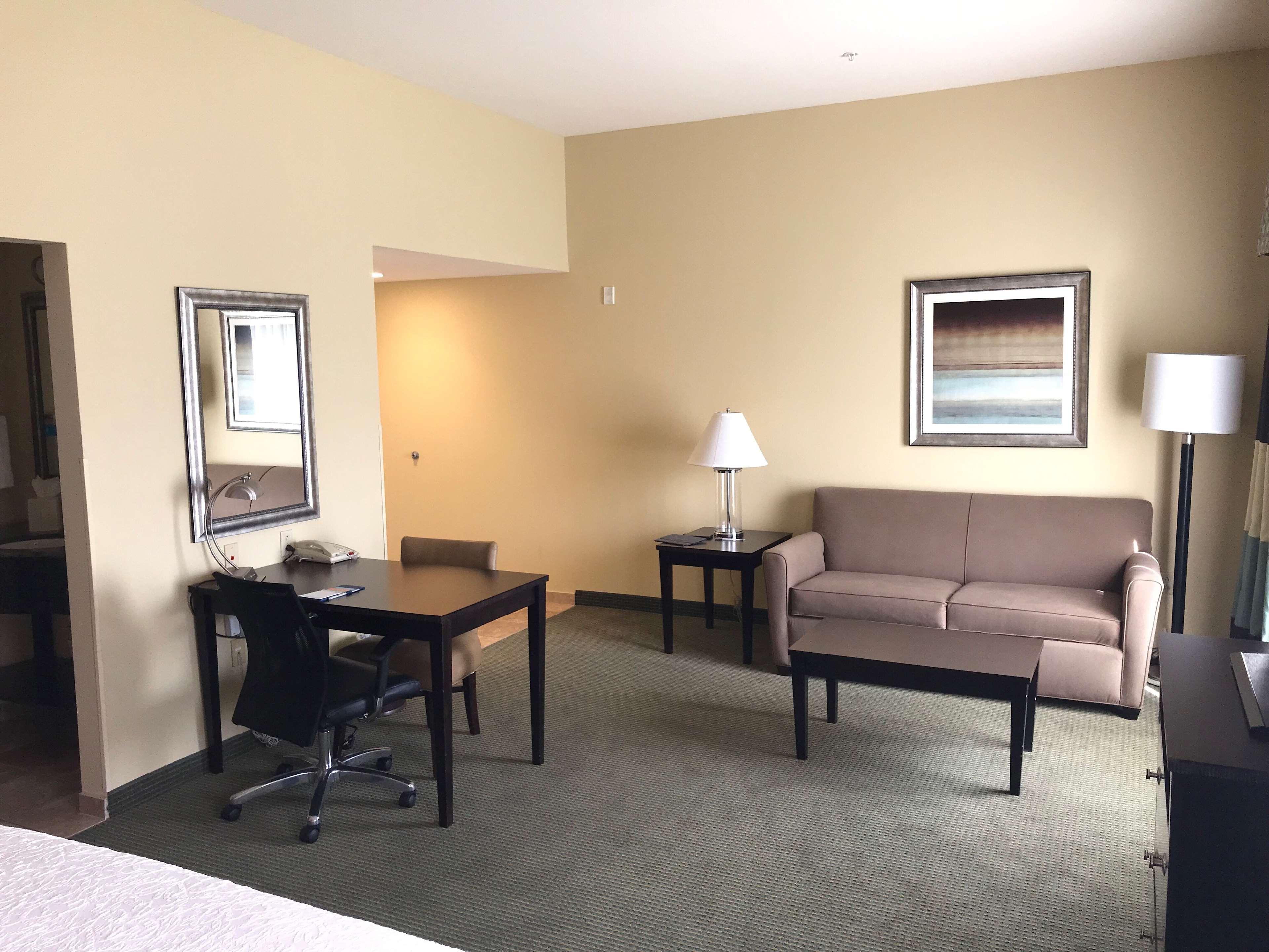 Hampton Inn And Suites Austin - Лейкуей Екстериор снимка