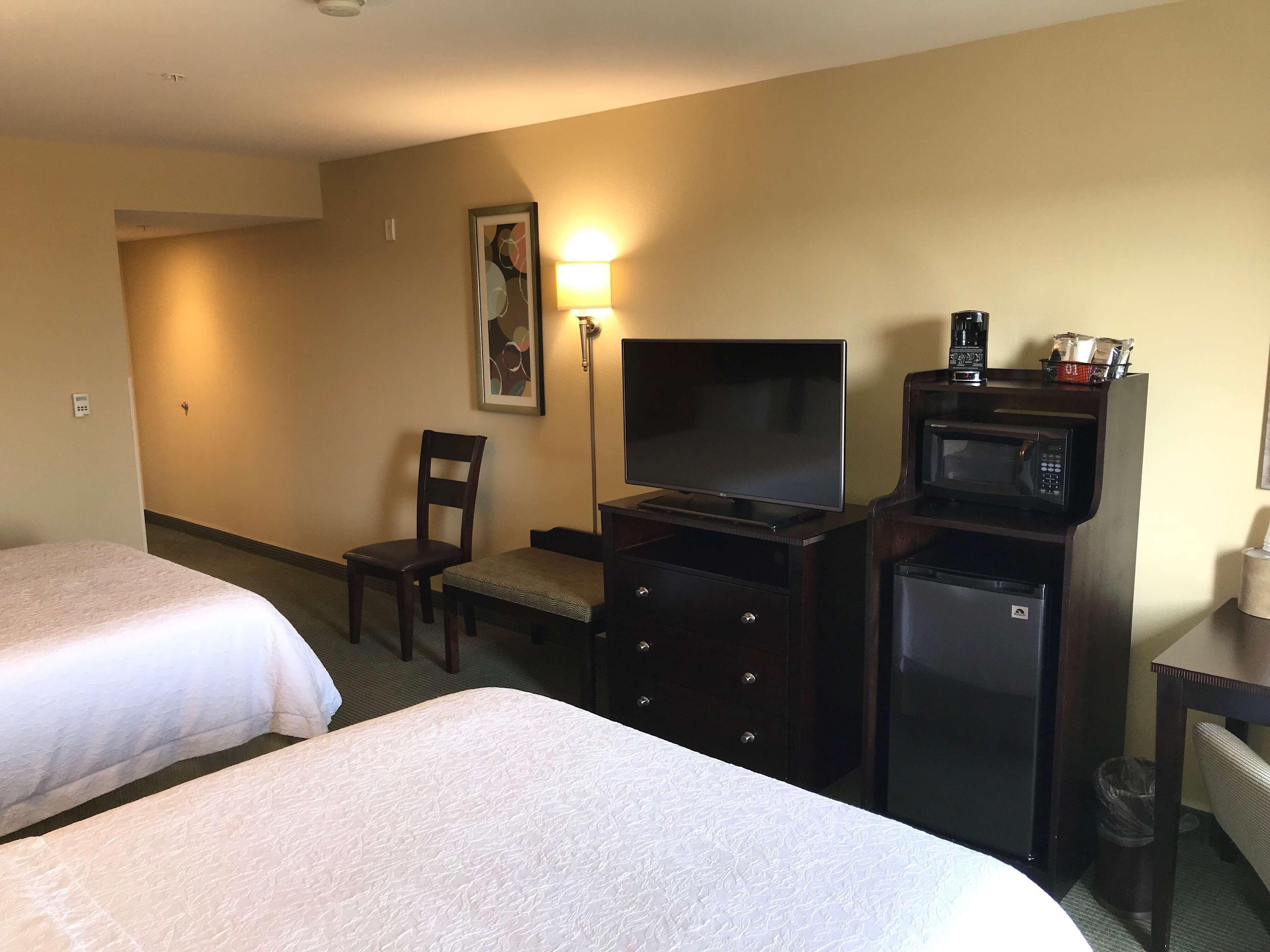 Hampton Inn And Suites Austin - Лейкуей Екстериор снимка