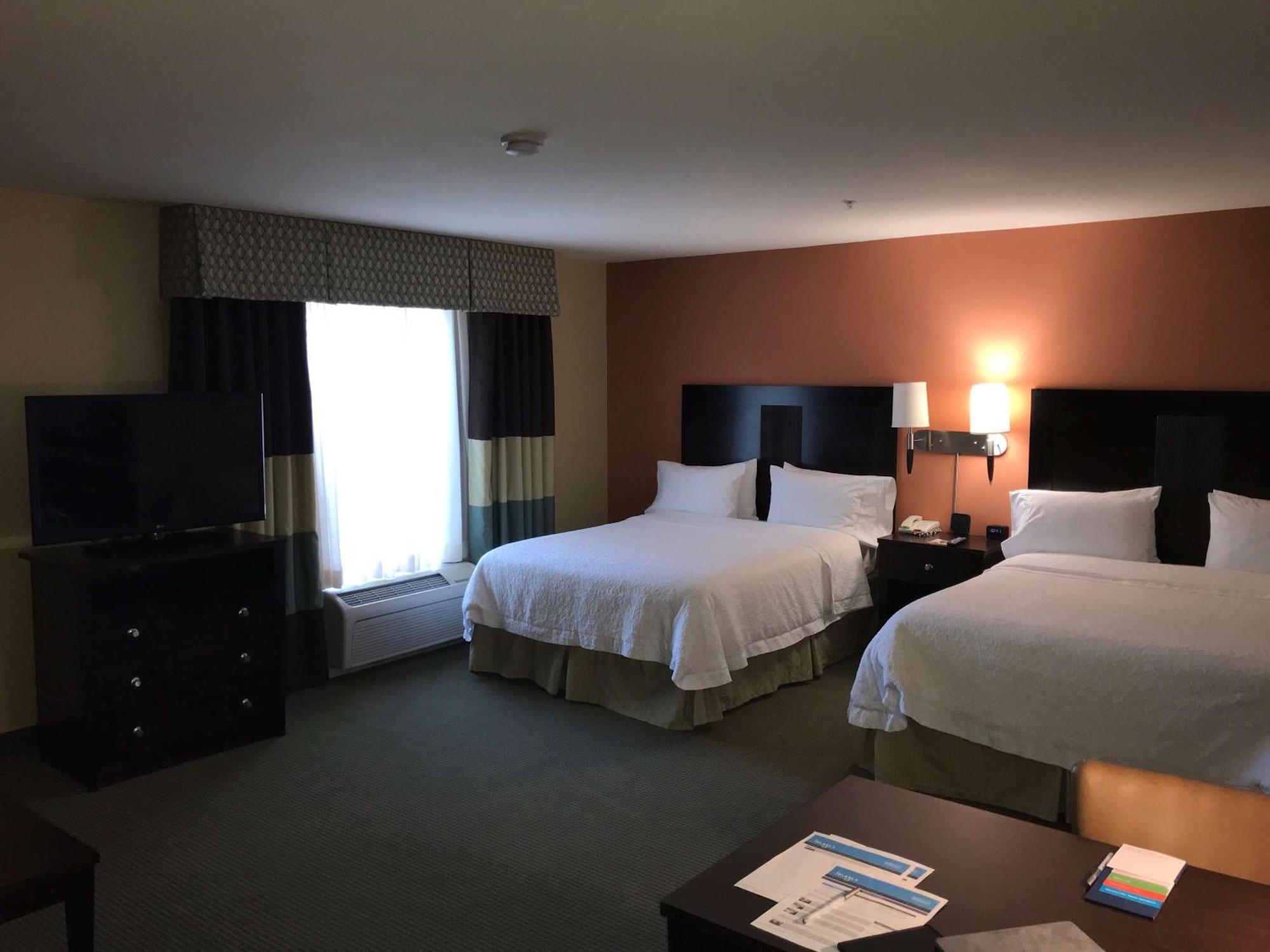Hampton Inn And Suites Austin - Лейкуей Екстериор снимка
